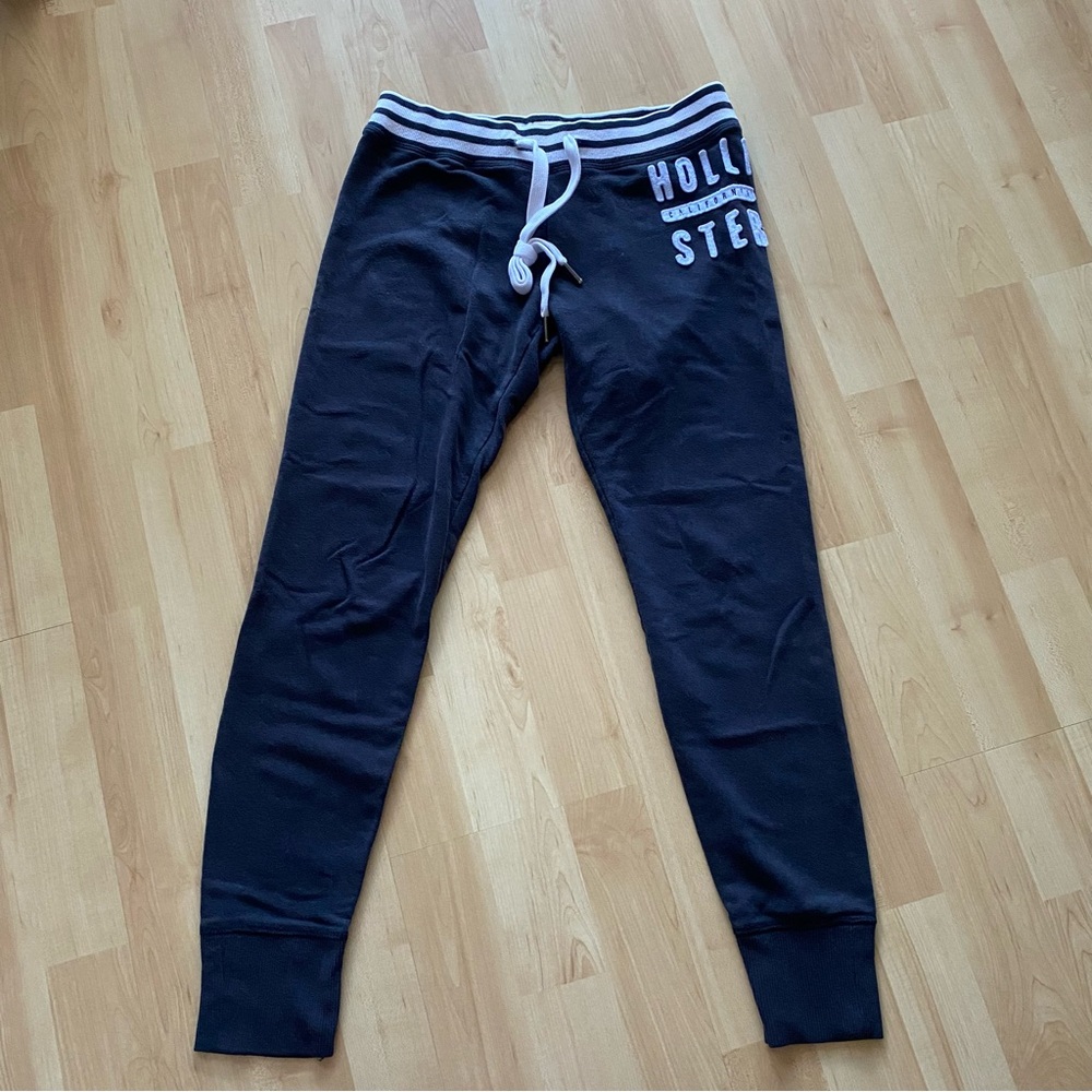 Hollister low rise black sweat fleece leggings small